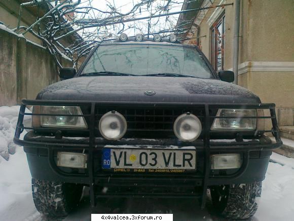 intre timp frontera a suferit o mica schimbare estetica: opel frontera