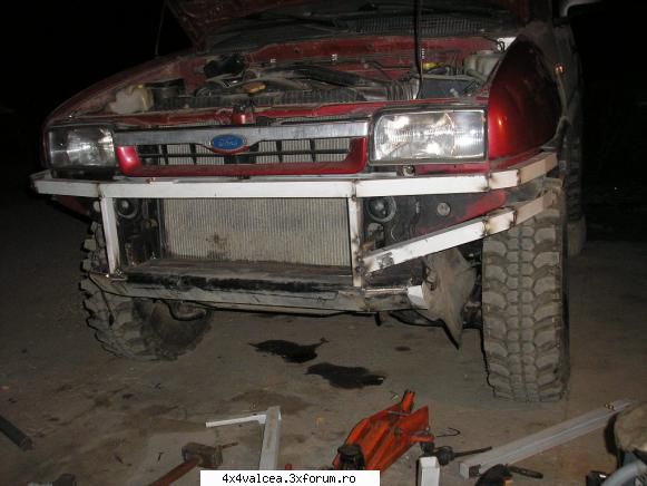 dupa mai multe masuratori si incercari am reusit sa dau o forma barii :rolleyes: bara fata pentru