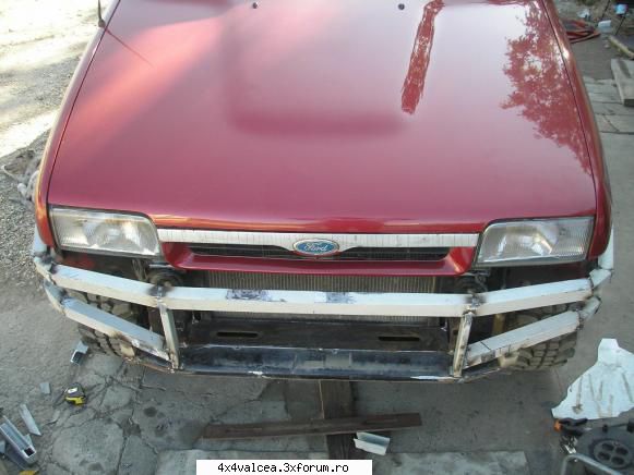 si o poza de sus :nod: bara fata pentru ford maverick