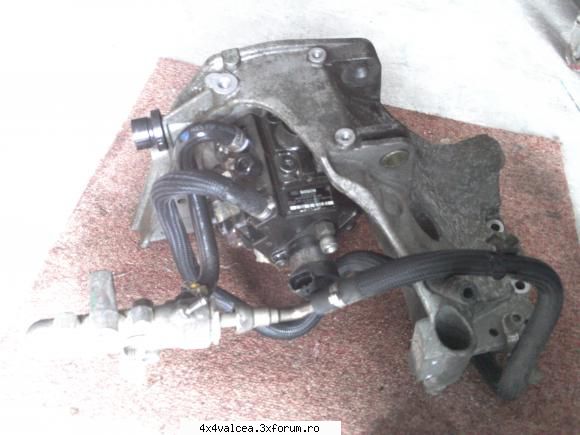 pompa de inalta presiune cu suport si pinion pompa inalta presiune opel vectra c z19dt