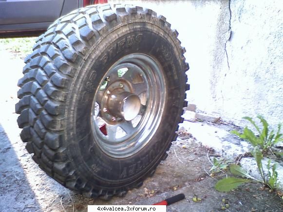 incep prepararea ei pentru offroad si va voi arata ce se poate face dintr-o masina de serie fara