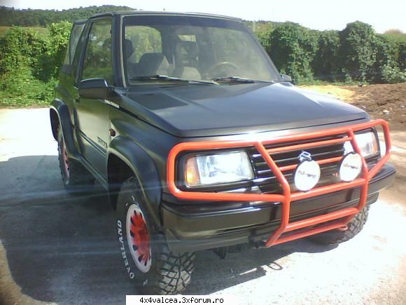 SUZUKY VITARA OFFROAD - gata SUZY are si proiectoare, casetofon si toate - GARAJ