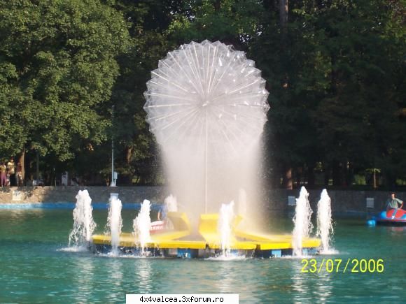 fantana arteziana din parc asa vad eu natura