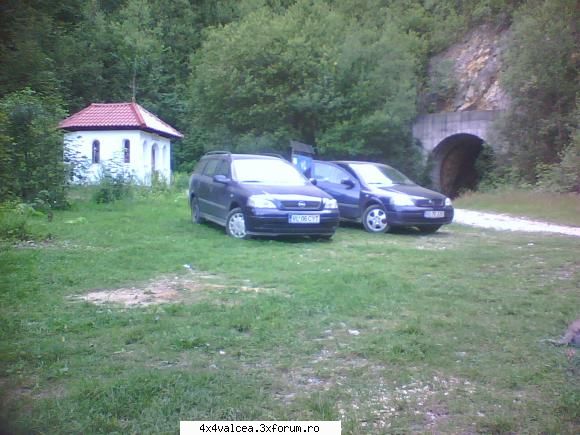 :rolleyes: gata ne incolonam si terminam plimbarea iesire le gratar nr.2